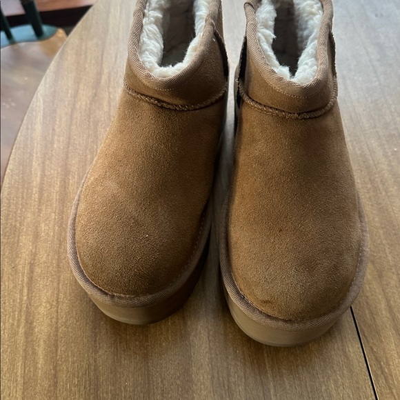 UGG Tan Suede mini platform Boots size 6 - Picture 2 of 7